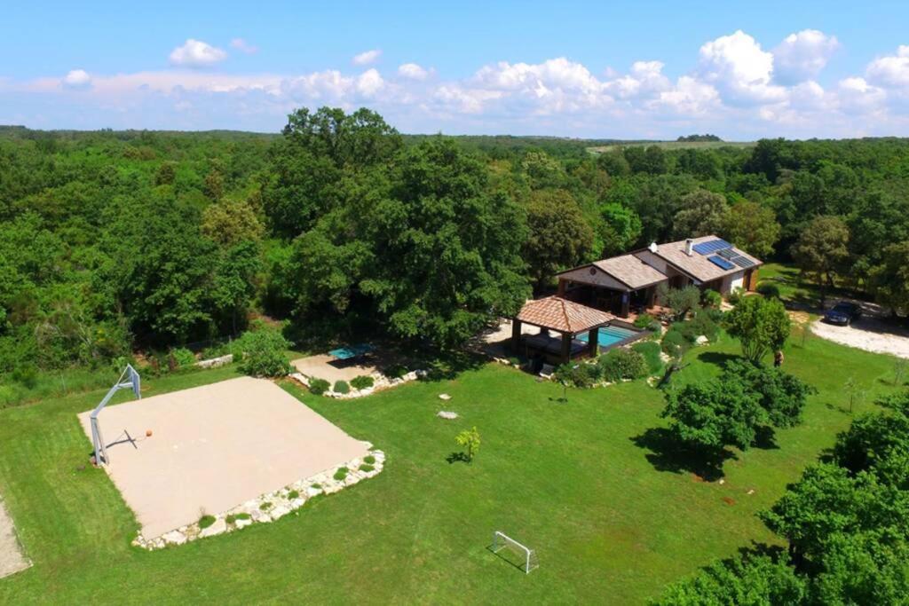 Villa Birds House Ровинь Экстерьер фото